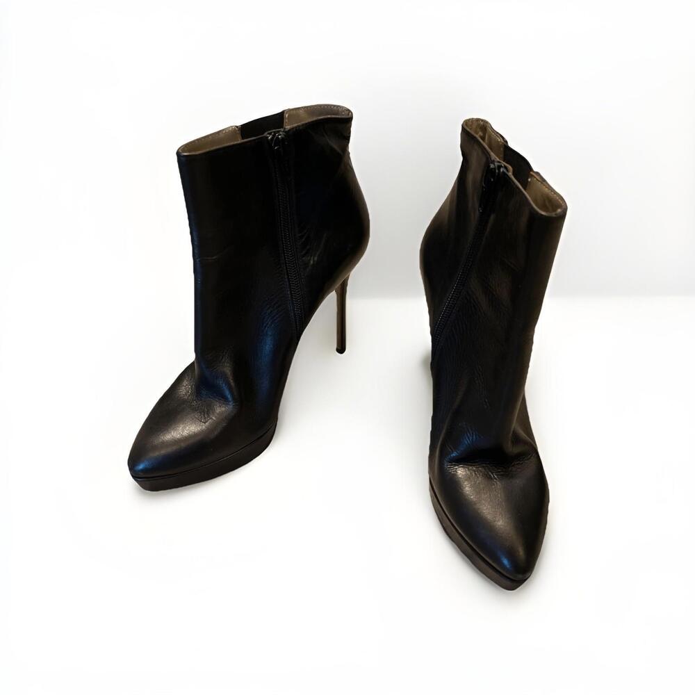 AUTHENTICATED VERSACE COLLECTION LADIES BLACK ANKLE BOOTS SIZE IT39/US8.5 ITALY